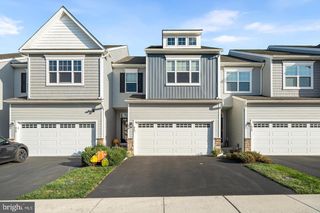 317 RIDGEWOOD DR, Royersford, PA 19468