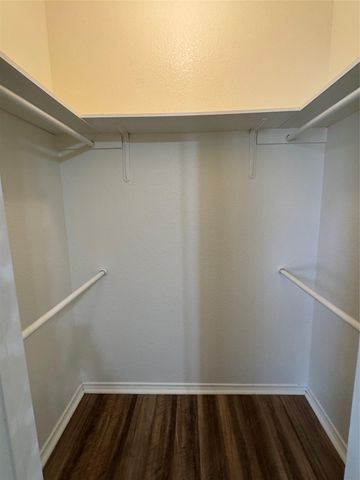 600 Grand Prairie CIR, Dripping Springs, TX 78620