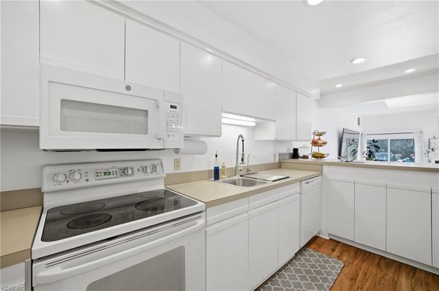 326 Sea Pines CT, Virginia Beach, VA 23451