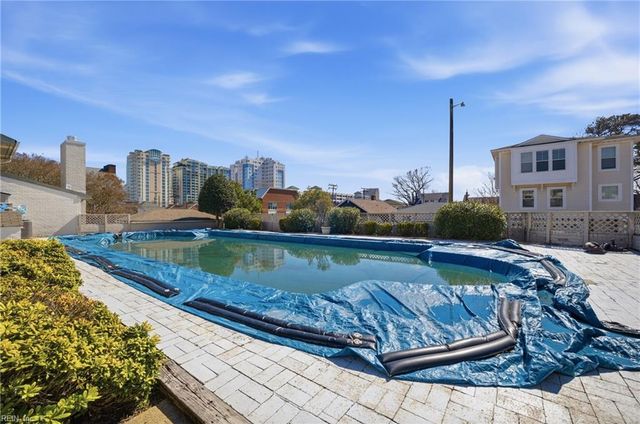 326 Sea Pines CT, Virginia Beach, VA 23451