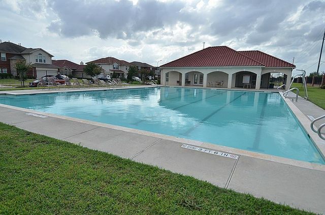 2911 Lake Drive, Katy, TX 77494