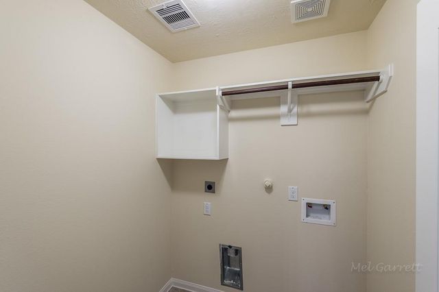 2911 Lake Drive, Katy, TX 77494