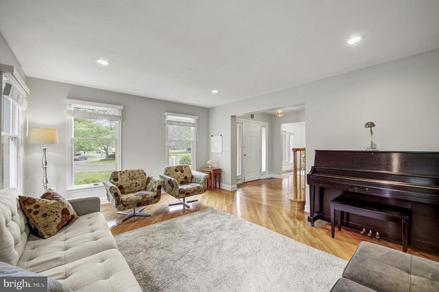 3 MONROE CT, Plainsboro, NJ 08536