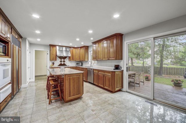 3 MONROE CT, Plainsboro, NJ 08536