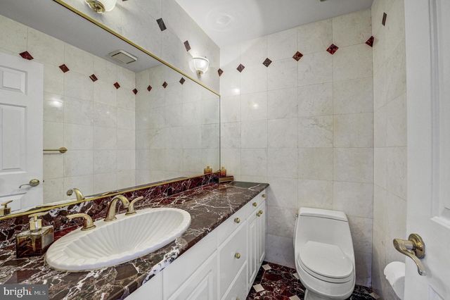 3 MONROE CT, Plainsboro, NJ 08536