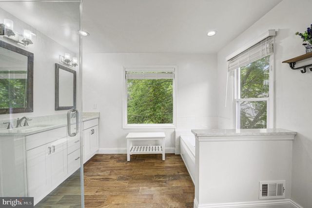 3 MONROE CT, Plainsboro, NJ 08536