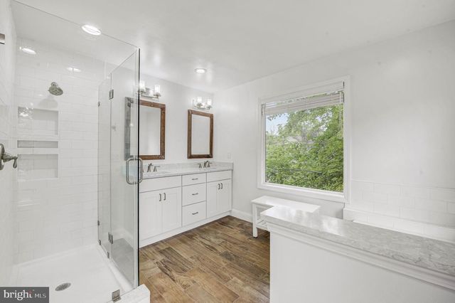 3 MONROE CT, Plainsboro, NJ 08536