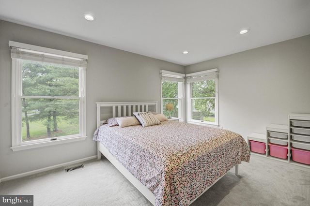 3 MONROE CT, Plainsboro, NJ 08536