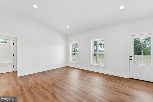 11115 EGGBORNSVILLE RD, Rixeyville, VA 22737