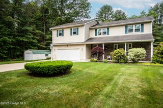 37 Michael Road, Moreau, NY 12828