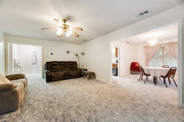 5120 Cliff Haven Drive, Dallas, TX 75236