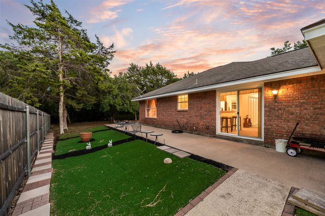 5120 Cliff Haven Drive, Dallas, TX 75236