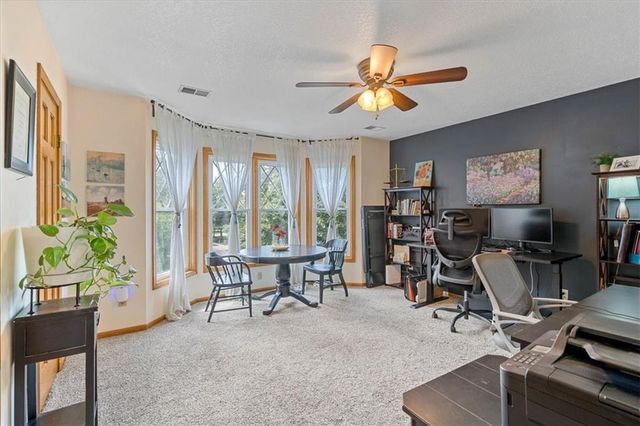 2925 NW Westbrooke Circle, Blue Springs, MO 64015