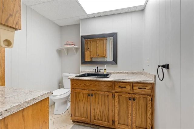 2925 NW Westbrooke Circle, Blue Springs, MO 64015