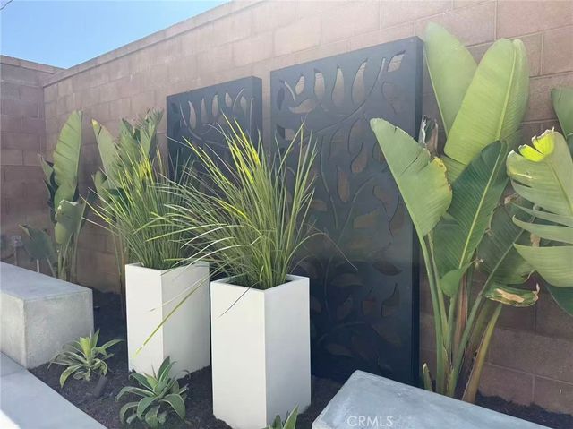 116 eversedge, Irvine, CA 92618