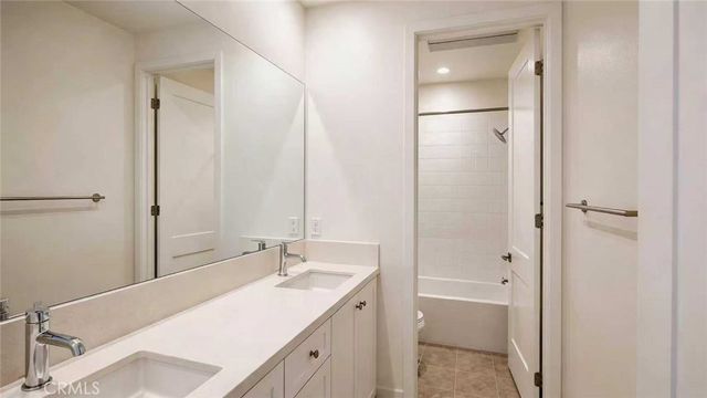 116 eversedge, Irvine, CA 92618