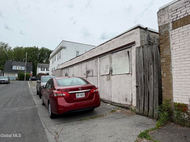 150 2nd Avenue, Albany, NY 12202
