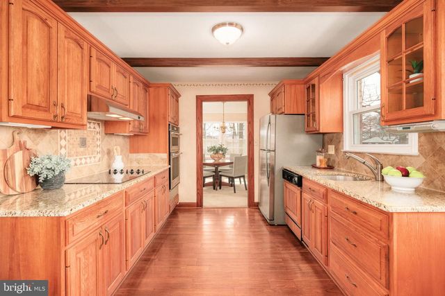 9121 DONNA DEAN DR, Springfield, VA 22153