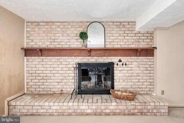 9121 DONNA DEAN DR, Springfield, VA 22153