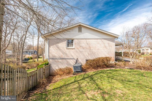 9121 DONNA DEAN DR, Springfield, VA 22153