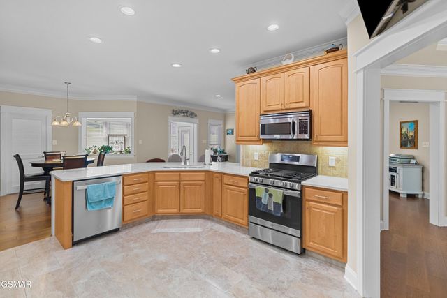 1410 River Run Circle, Sevierville, TN 37876