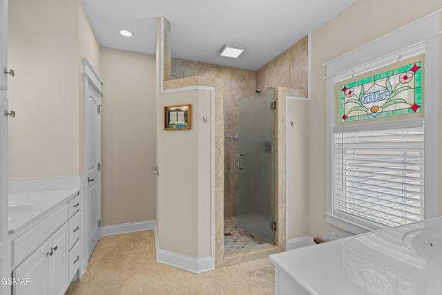 1410 River Run Circle, Sevierville, TN 37876