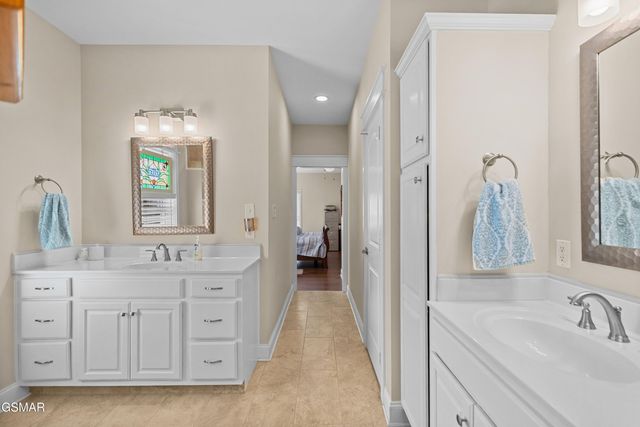 1410 River Run Circle, Sevierville, TN 37876