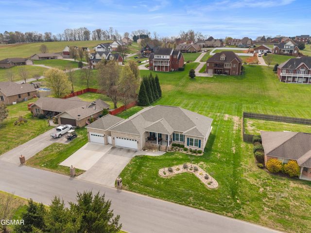 1410 River Run Circle, Sevierville, TN 37876