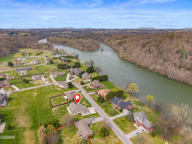 1410 River Run Circle, Sevierville, TN 37876