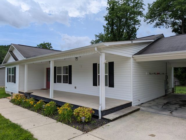 181 Mountain Breeze Avenue, Dayton, TN 37321