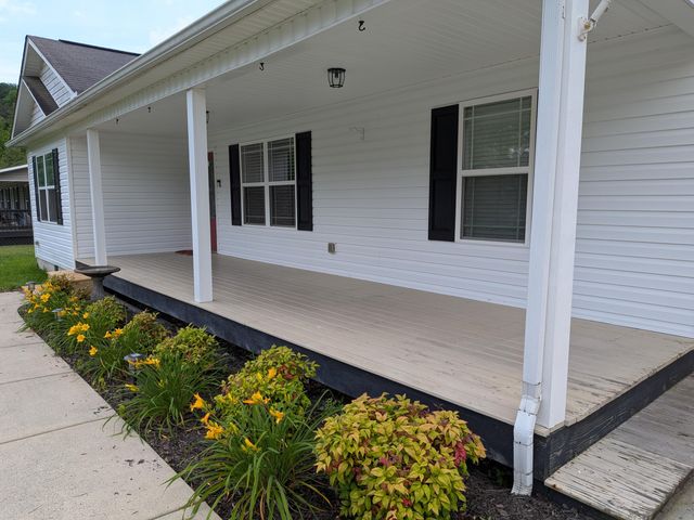 181 Mountain Breeze Avenue, Dayton, TN 37321