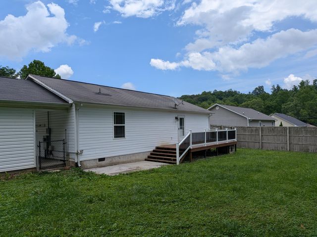 181 Mountain Breeze Avenue, Dayton, TN 37321