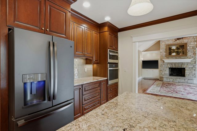 1901 KINGSBRIDGE DR, Columbia, MO 65203