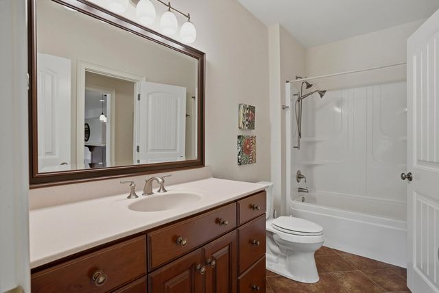 1901 KINGSBRIDGE DR, Columbia, MO 65203
