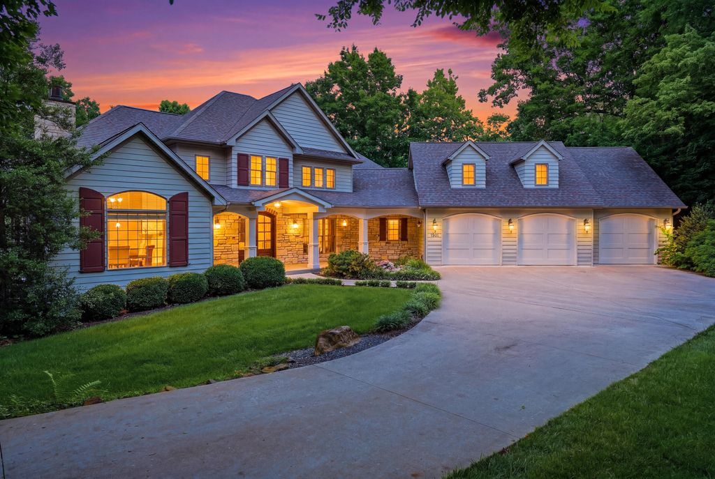 1901 KINGSBRIDGE DR, Columbia, MO 65203