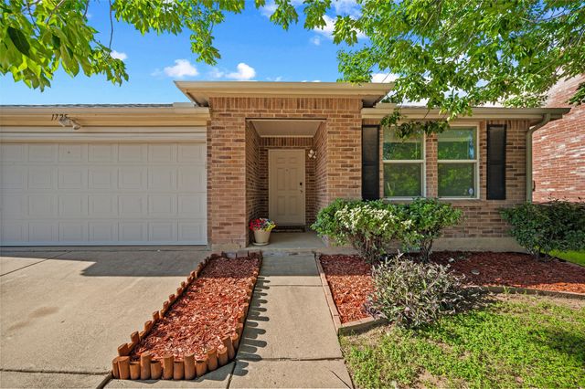 1725 Sierra Meadow Lane, Fort Worth, TX 76247