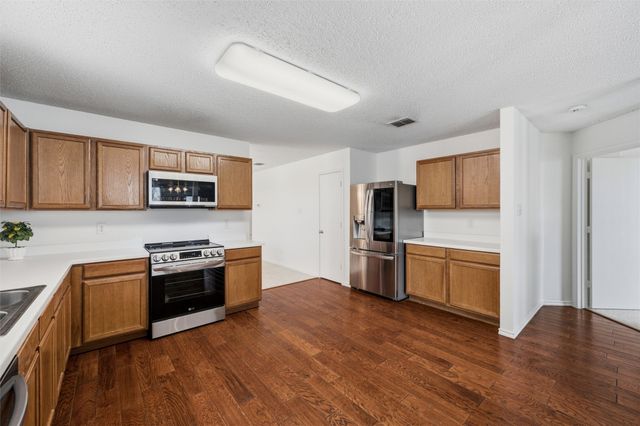 1725 Sierra Meadow Lane, Fort Worth, TX 76247
