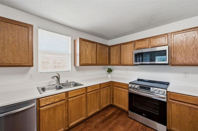 1725 Sierra Meadow Lane, Fort Worth, TX 76247