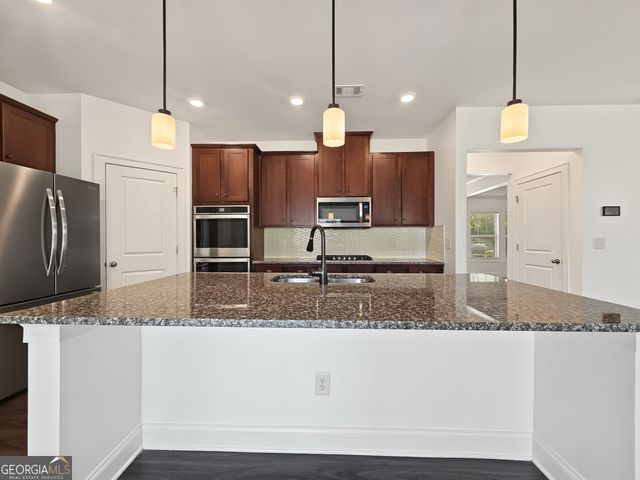 1118 Hibiscus Way SW, Mableton, GA 30126