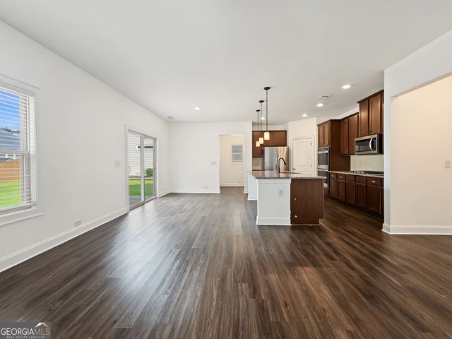 1118 Hibiscus Way SW, Mableton, GA 30126