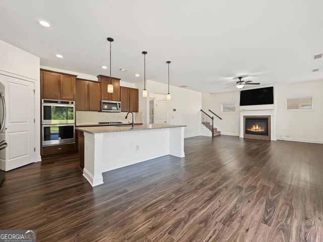 1118 Hibiscus Way SW, Mableton, GA 30126