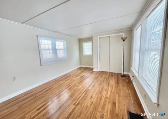 11 Jobs Gate 1, Portland, CT 06480