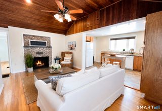 11 Jobs Gate 1, Portland, CT 06480