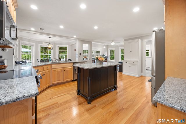 106 Stonecroft Lane, Coventry, CT 06238