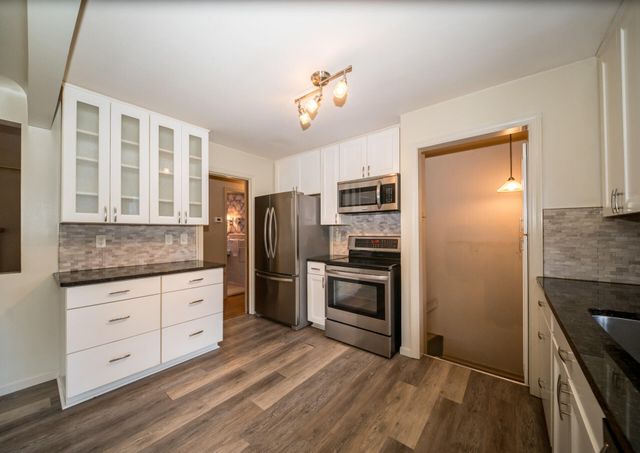 15278 Cleveland Avenue, Allen Park, MI 48101