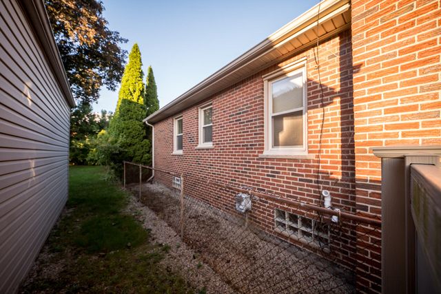 15278 Cleveland Avenue, Allen Park, MI 48101