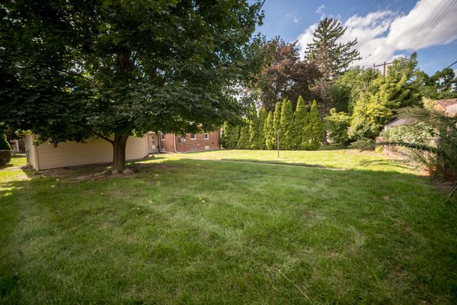 15278 Cleveland Avenue, Allen Park, MI 48101