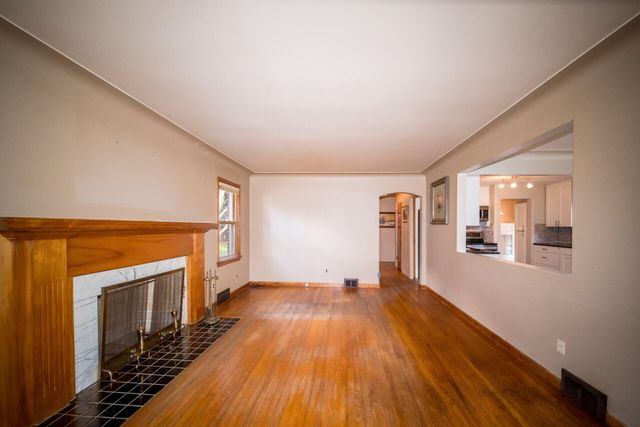 15278 Cleveland Avenue, Allen Park, MI 48101