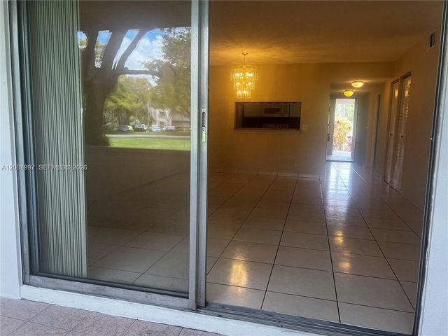 1200 SW 124th Ter 106O, Pembroke Pines, FL 33027