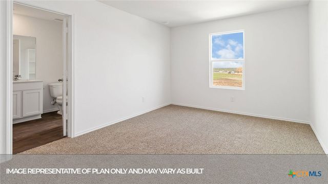 1027 BOLD Run, Seguin, TX 78155